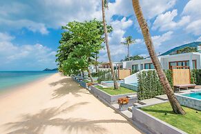 White Whale Beachfront Pool Villa