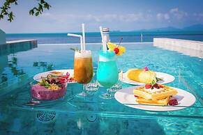 White Whale Beachfront Pool Villa