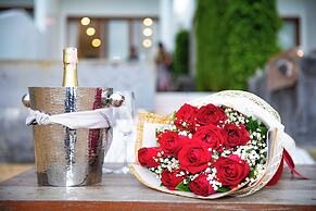 White Whale Beachfront Pool Villa