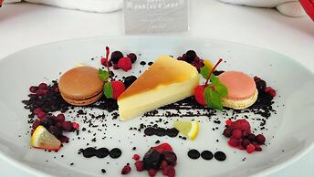 White Whale Beachfront Pool Villa