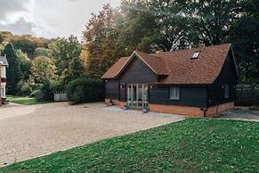 The Oak - Brand new Countryside 2 Bedroom Annex - From 165 Per Night