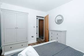 The Oak - Brand new Countryside 2 Bedroom Annex - From 165 Per Night