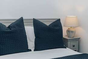 The Oak - Brand new Countryside 2 Bedroom Annex - From 165 Per Night