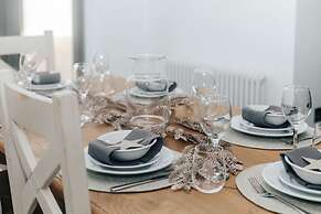 The Oak - Brand new Countryside 2 Bedroom Annex - From 165 Per Night