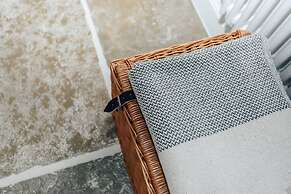 The Oak - Brand new Countryside 2 Bedroom Annex - From 165 Per Night