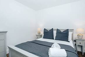 The Oak - Brand new Countryside 2 Bedroom Annex - From 165 Per Night