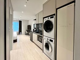 The Connoisseur Residence Hotel