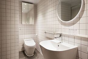 The Connoisseur Residence Hotel