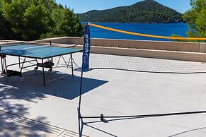 Beachfront Villa Brulupes