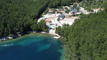 Beachfront Villa Brulupes