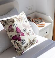 Beachfront Villa Brulupes