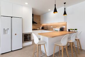 Beachfront Villa Brulupes