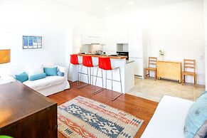 Jump Into the Lull Apartment