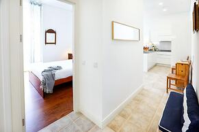 Jump Into the Lull Apartment