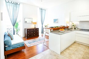 Jump Into the Lull Apartment