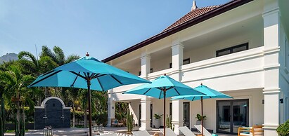 Luxury 5 Bedroom Pool Villa B11B