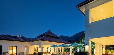 Luxury 5 Bedroom Pool Villa B11B