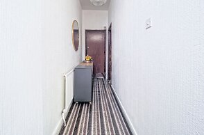 Stunning Riverside 1-bed Apartment in North London
