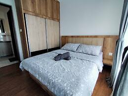 Central Park JB City Sweet Stay