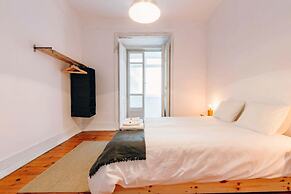 The Palm Leaf SOC in Lisboa Ciudad