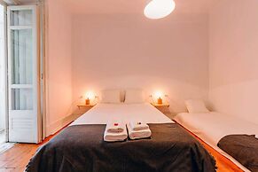 The Palm Leaf SOC in Lisboa Ciudad