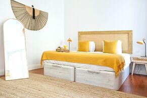 Beach Waves Apartment