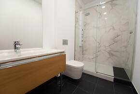 Beach Waves Apartment