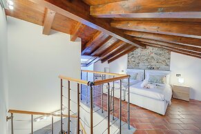 Incanto Sul Lago Pied Dans L' Eau