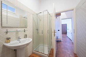 Incanto Sul Lago Pied Dans L' Eau