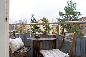 1br apartment with patio in Lauttasaari