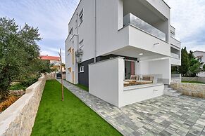 Imperial Apartment with Private Pool