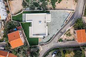 Imperial Apartment with Private Pool