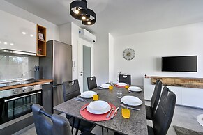 Imperial Apartment with Private Pool