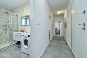 Imperial Apartment with Private Pool