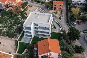 Imperial Apartment with Private Pool