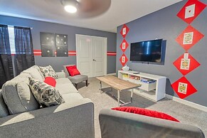 Perfect Vacay, Themed Rooms, Game Room & Theater