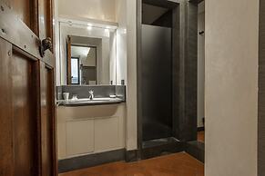 Porta Rossa Modern by Mmega