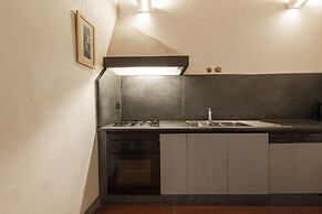 Porta Rossa Modern by Mmega