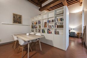 Porta Rossa Modern by Mmega