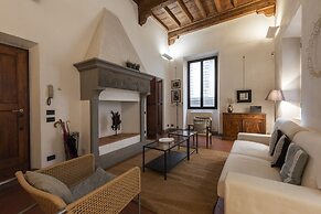 Porta Rossa Modern by Mmega