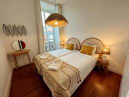 President Pais Apartment