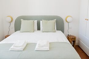 President Pais Apartment