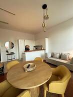 President Pais Apartment