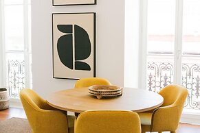 President Pais Apartment