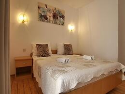 Villa Apartments Babaja