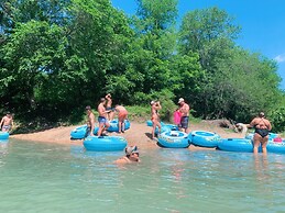 6 Blue River Camp - Glamping Cabin