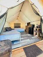 7 Blue River Camp - Glamping Cabin