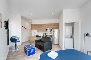 River West, Second Floor Chicago by 747 Lofts