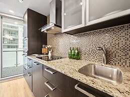 Stallion Suites Opp CN Tower & Scotiabank Arena