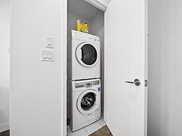 Stallion Suites Opp CN Tower & Scotiabank Arena